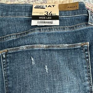 NWT Ariat super high waist jeans